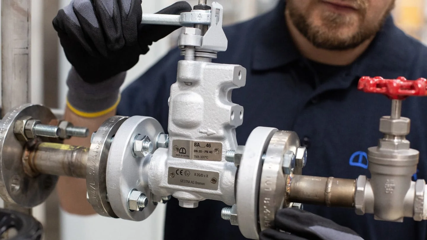 Van xả liên tục (Continuous Blowdown Valves)